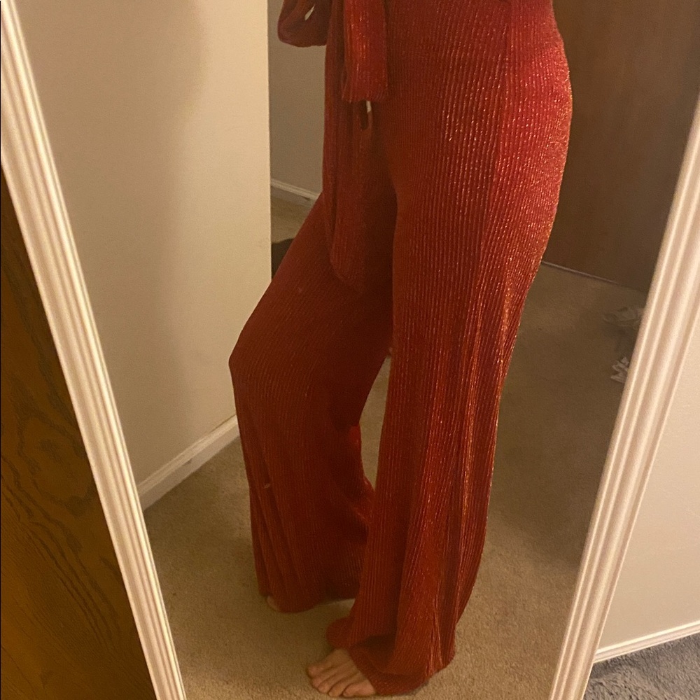 Gibiu USA NWT red with silver threads tie waist jumpsuit - Picture 4 of 12
